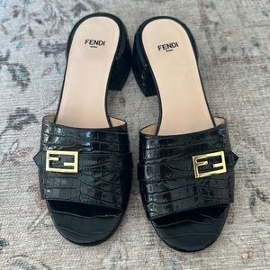 FENDI Croc-Embossed Leather Promenade Mules (size 37.5)